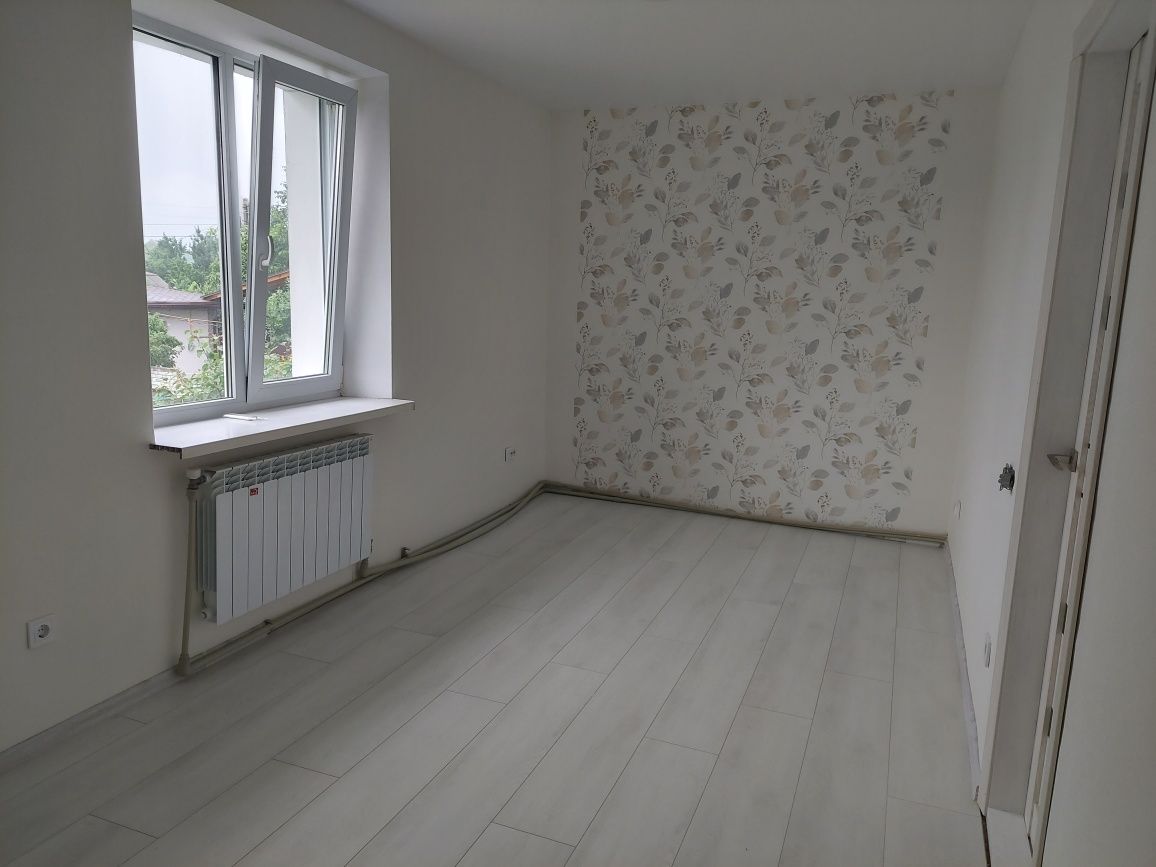 Продам 2-х кімнатну квартиру 47.м.кв.  у С. Пухівка
