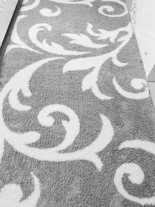 Продається ковер новий