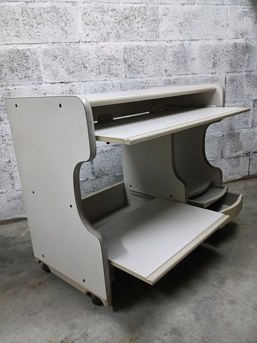 Secretaria multifuncional, estrutura resistente com rodas, 96/80/50cm