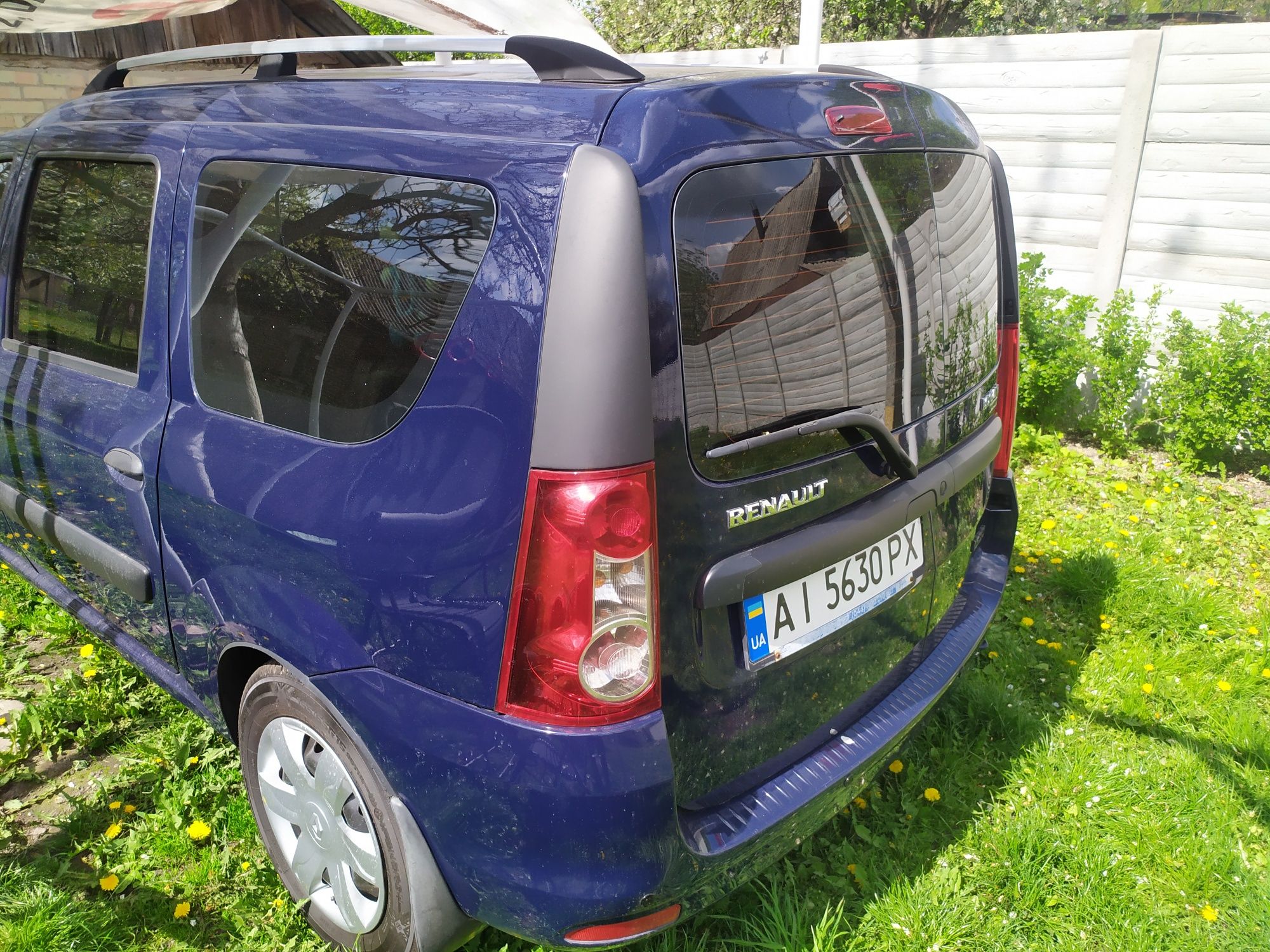 Продам Renault Logan MCV 1.5