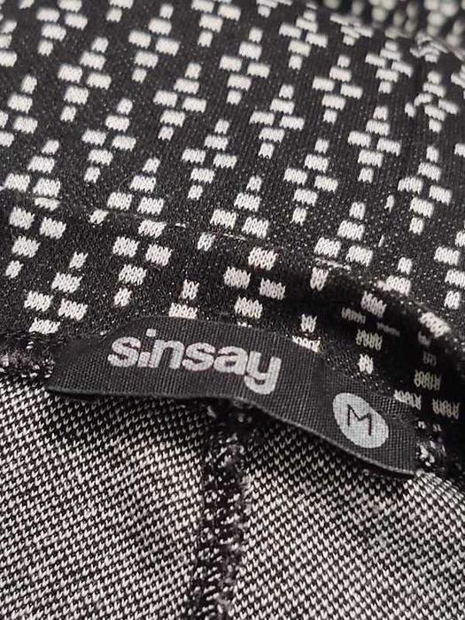 Dzianinowa Prosta Sukienka Krótki Rękaw Sinsay Rozmiar M