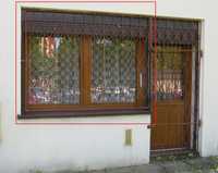 Okno z drzwiami (PCV) w kolorze drewna z obu stron + roleta