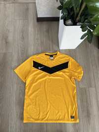 Футболка Nike Dri Fit