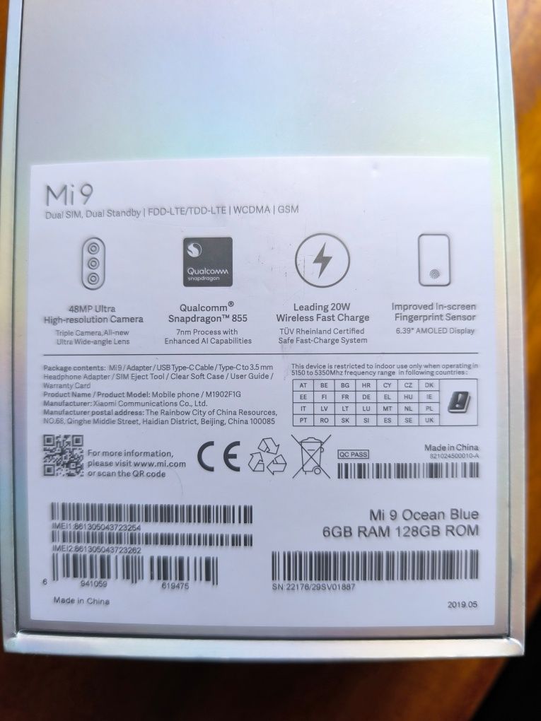 Xiaomi MI 9. 6/128GB. Global.