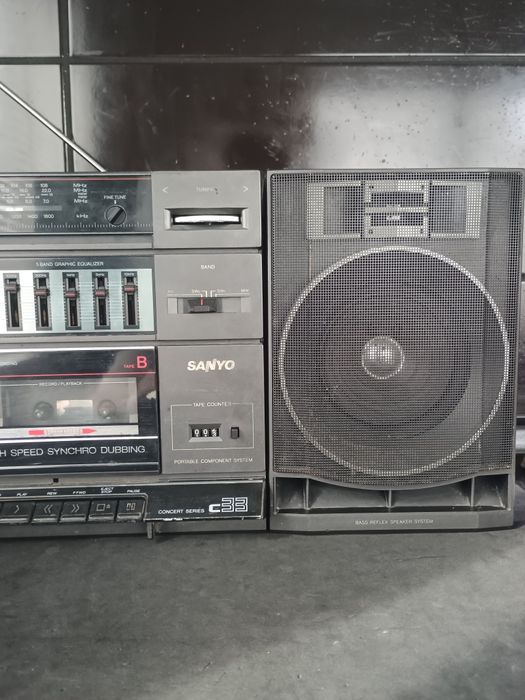 Магнитола  SANYO C33 /SONY CFS-W475S made in Japan
