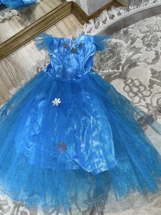 Сукні на свята дитячі