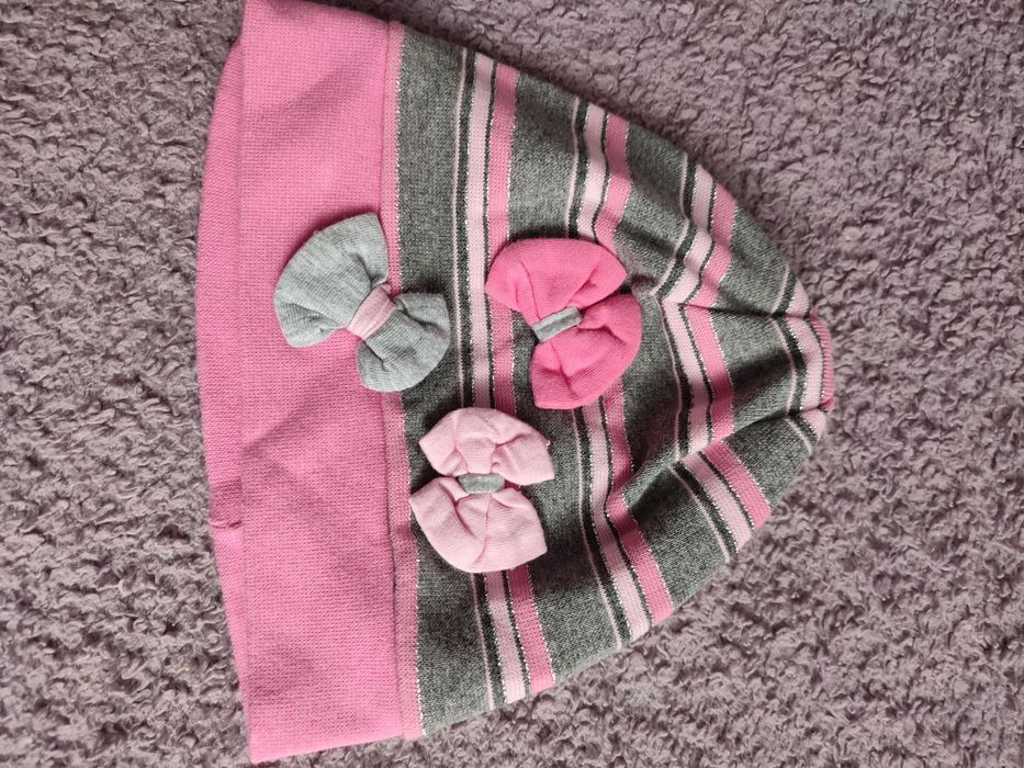 Czapki dla dziewczynki