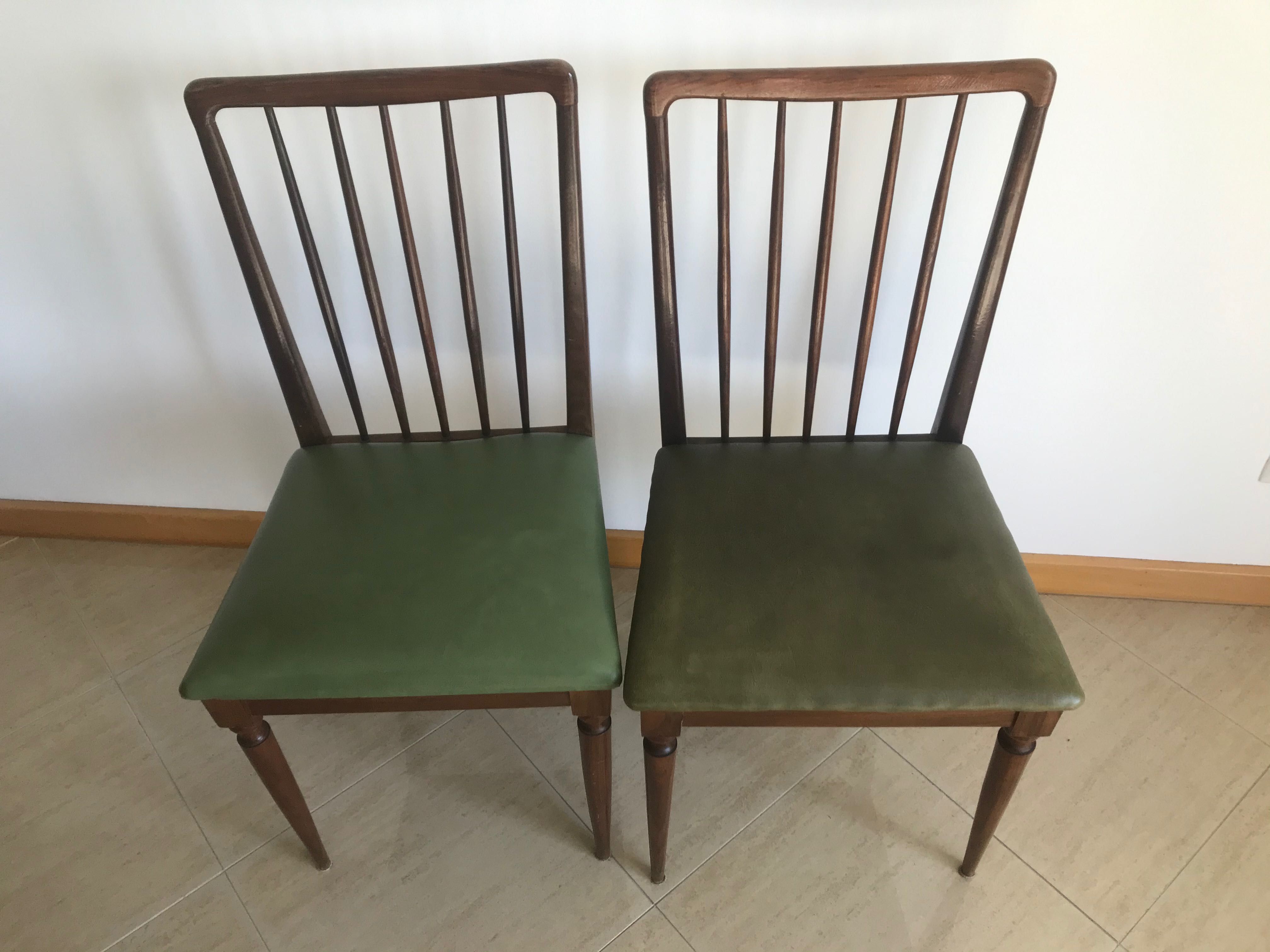 Duas cadeiras vintage