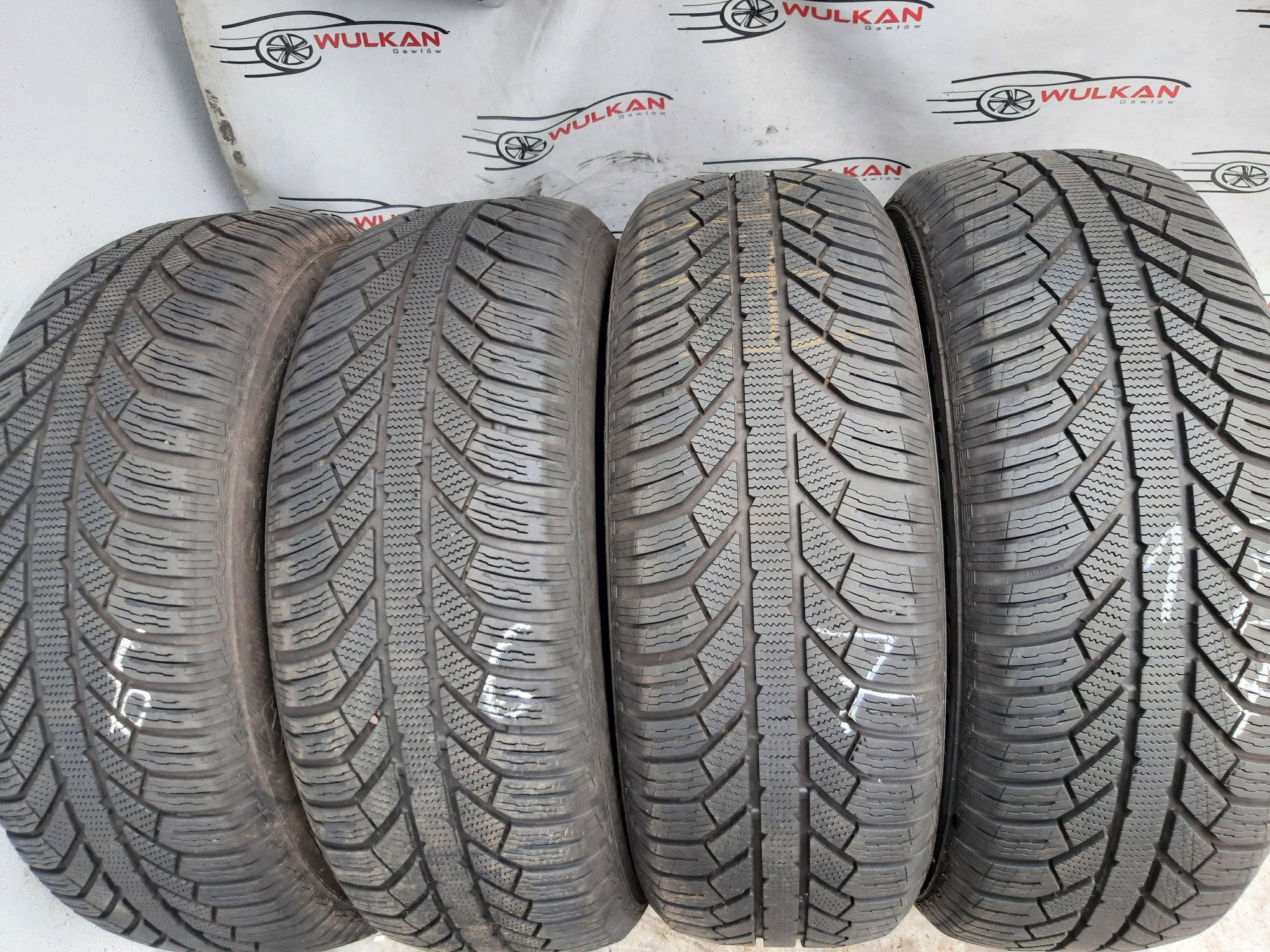 235/60r18 107H Semperit Master-Grip 2