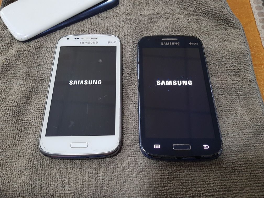 Samsung GT-I8262 DUOS Разом