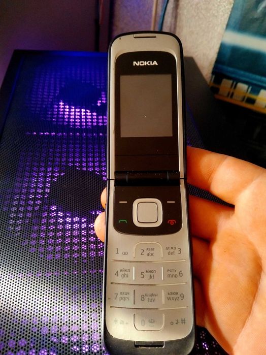 Телефон nokia 2720a-2