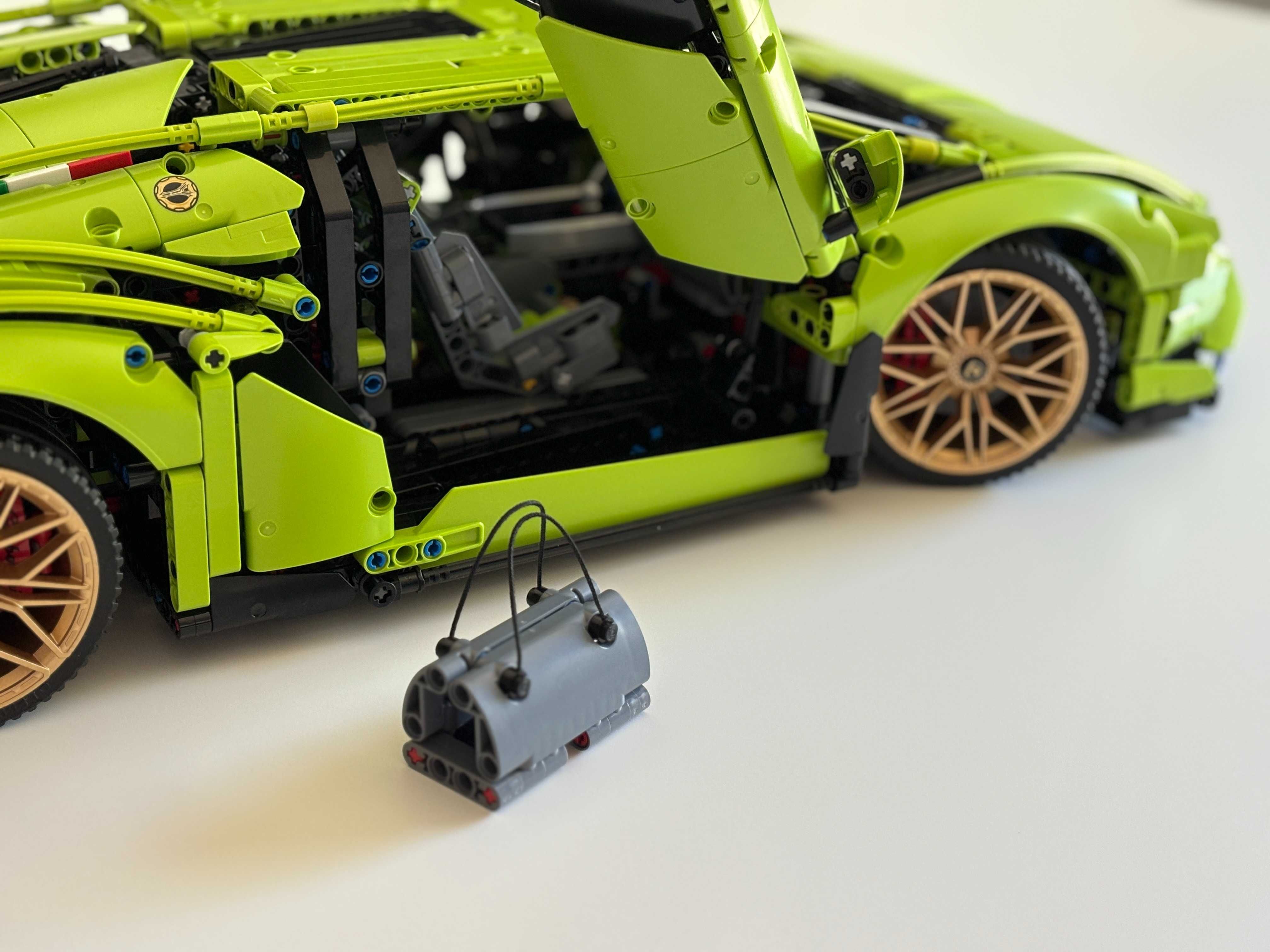 LEGO 42115 Technic Lamborghini Sian FKP 37