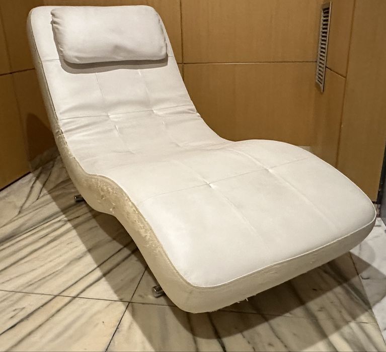 Chaise longue em pele - ‼️baixa de preço para despachar!