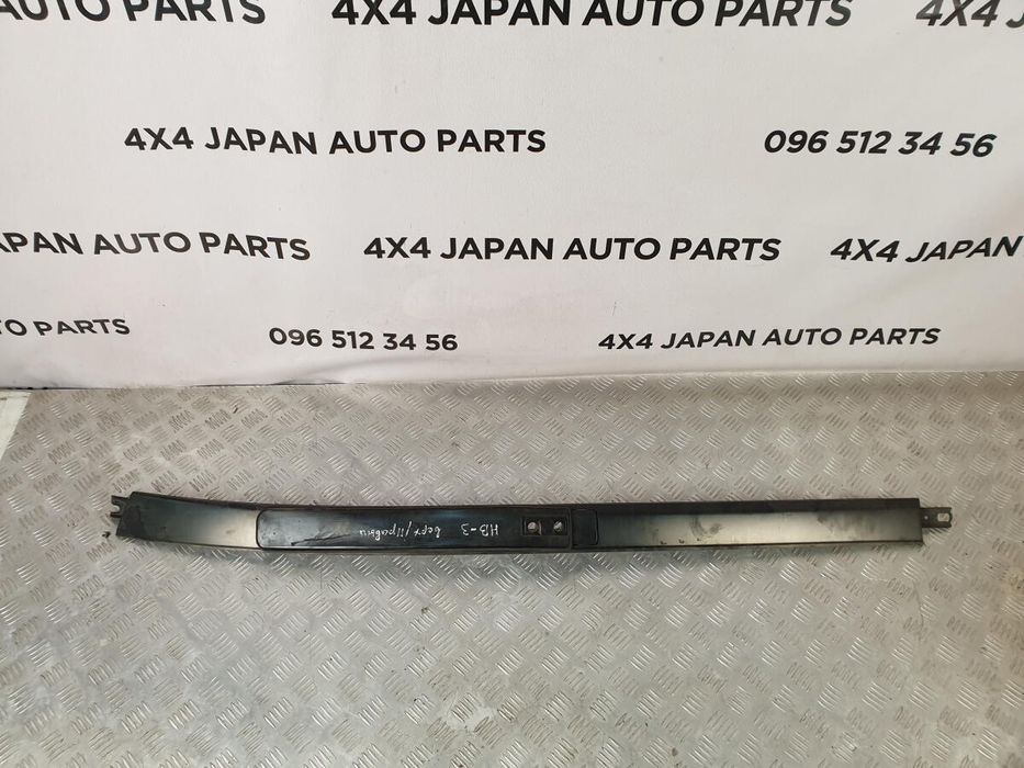 Накладка рейлинга правый Honda CR-V 2.2D (2006-2011) разборка