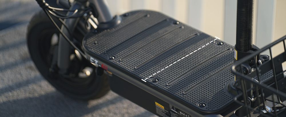 Trotineta 1000w apenas 20kg e 103 cm de comprimento! Caixa selada!
