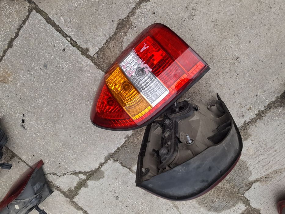 Lampy tył Opel Zafira A komplet