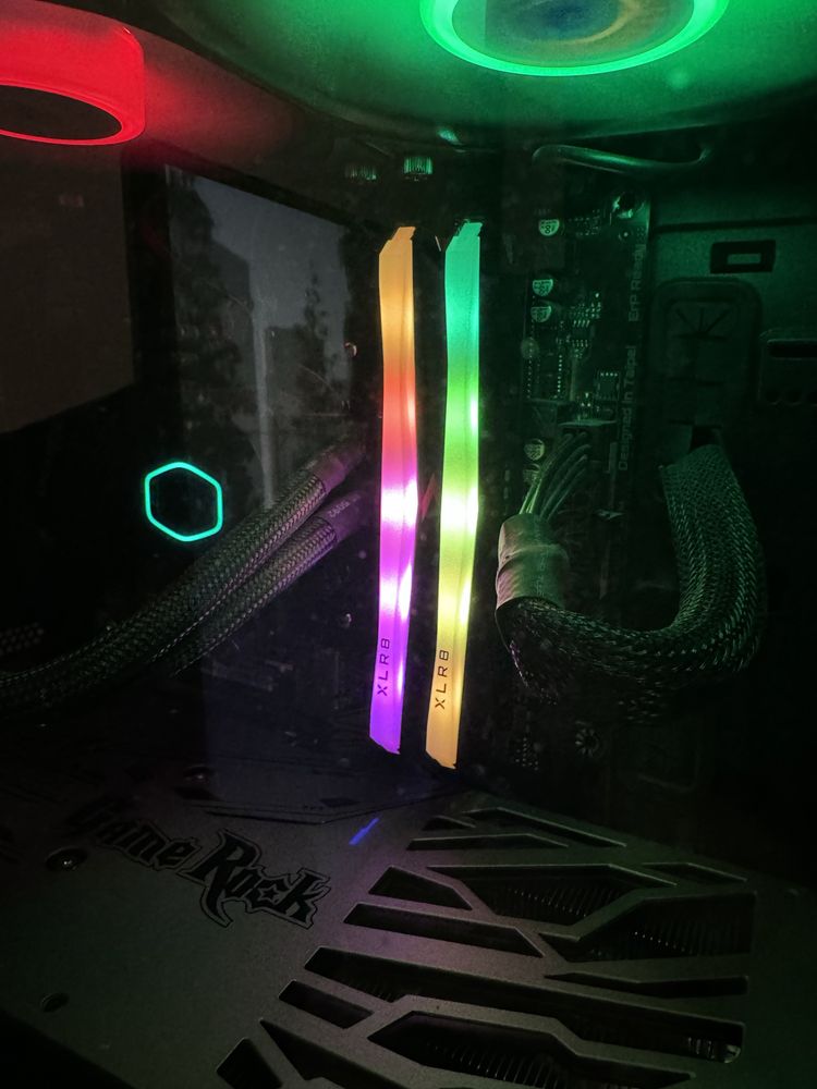 Pamieć RAM XLR8 16 gb 4000mhz