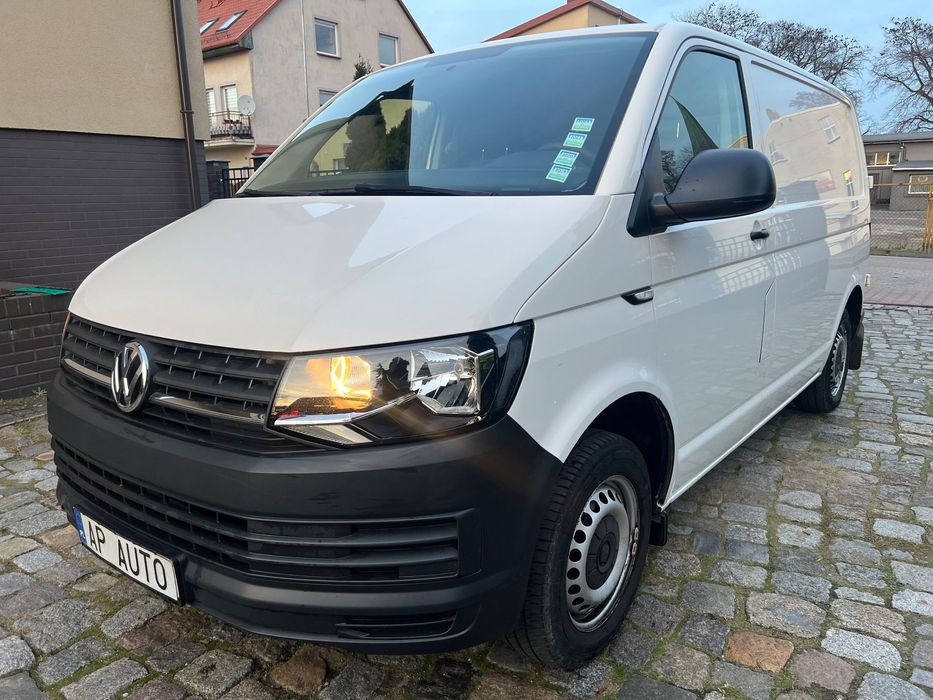 Volkswagen Transporter T6  144 tys km * Doinwestowany * Klimatyzacja * PDC * Hak