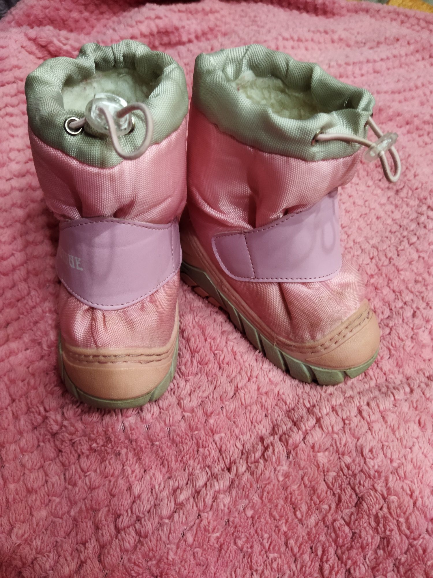 зимові чоботи дутики для дівчинки р19-20