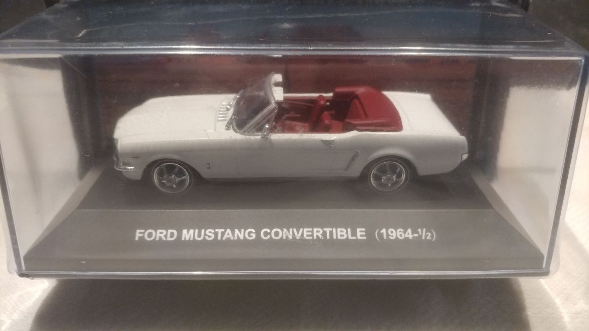 Ford Mustang 1:43 altaya