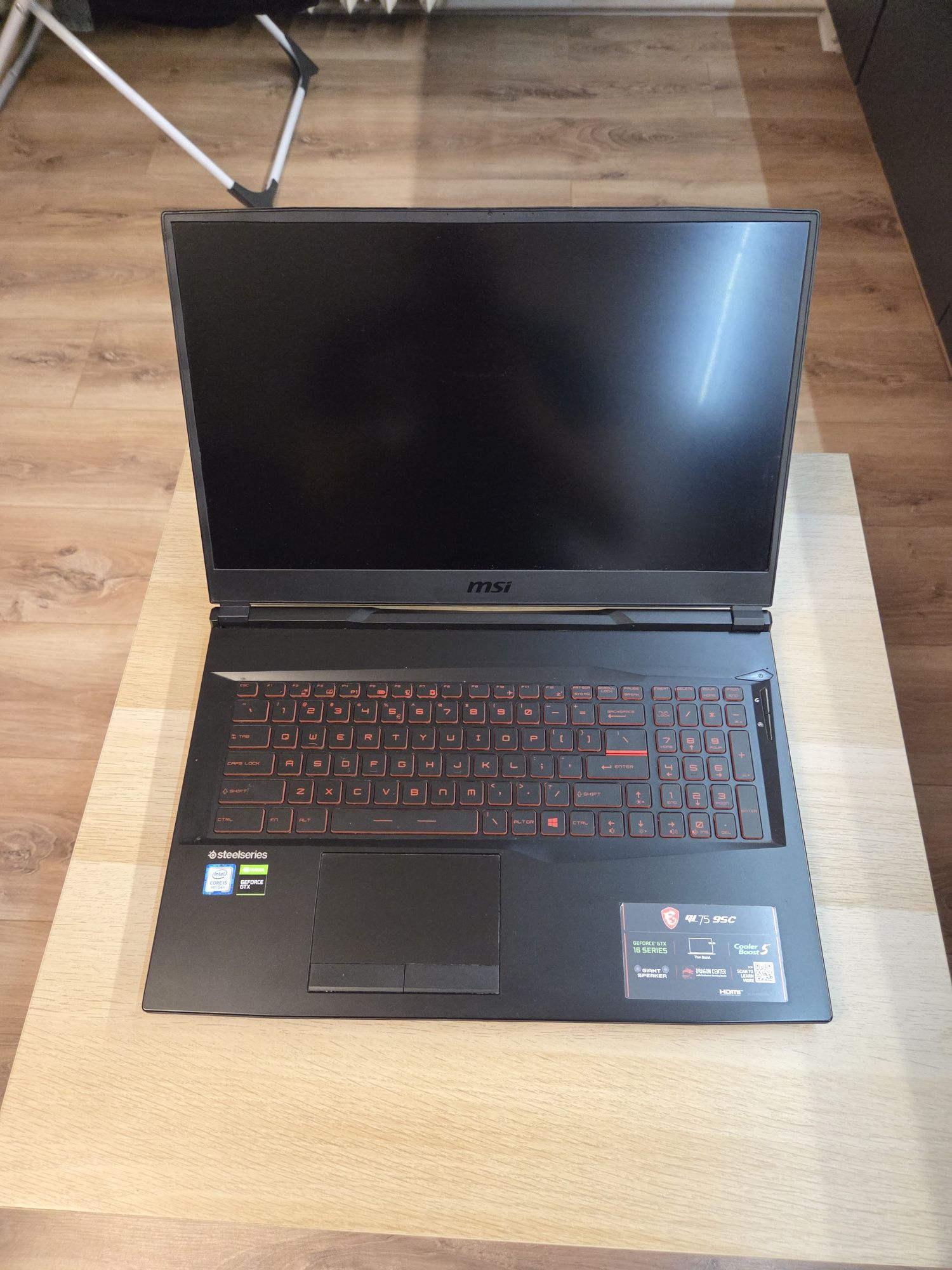Laptop MSI GL75 9SC-008XPL
