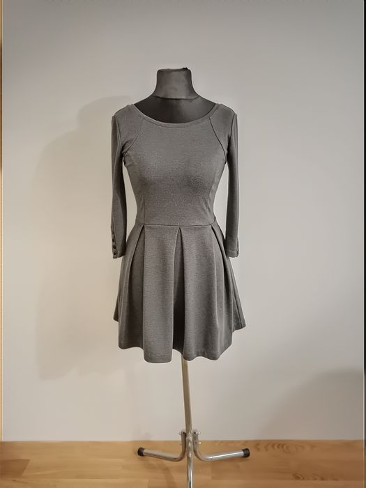 Sukienka codzienna Reserved