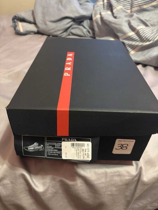 Prada America Cup, verniz, branco e azul-marinho, 4E3400, tamanho 8,5.