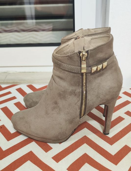 Botins mulher salto alto