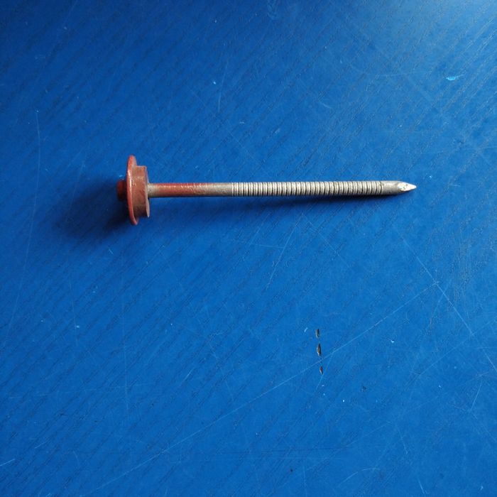 Gwoździe dekarskie lakierowane 100szt