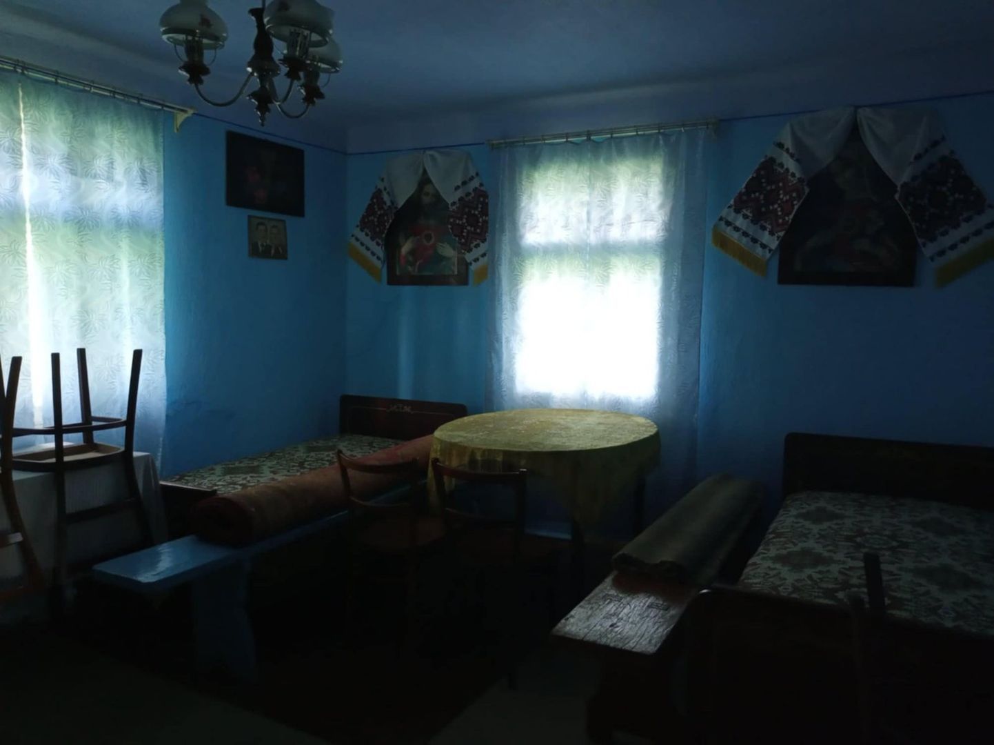 Продам земельну ділянку з будинком.