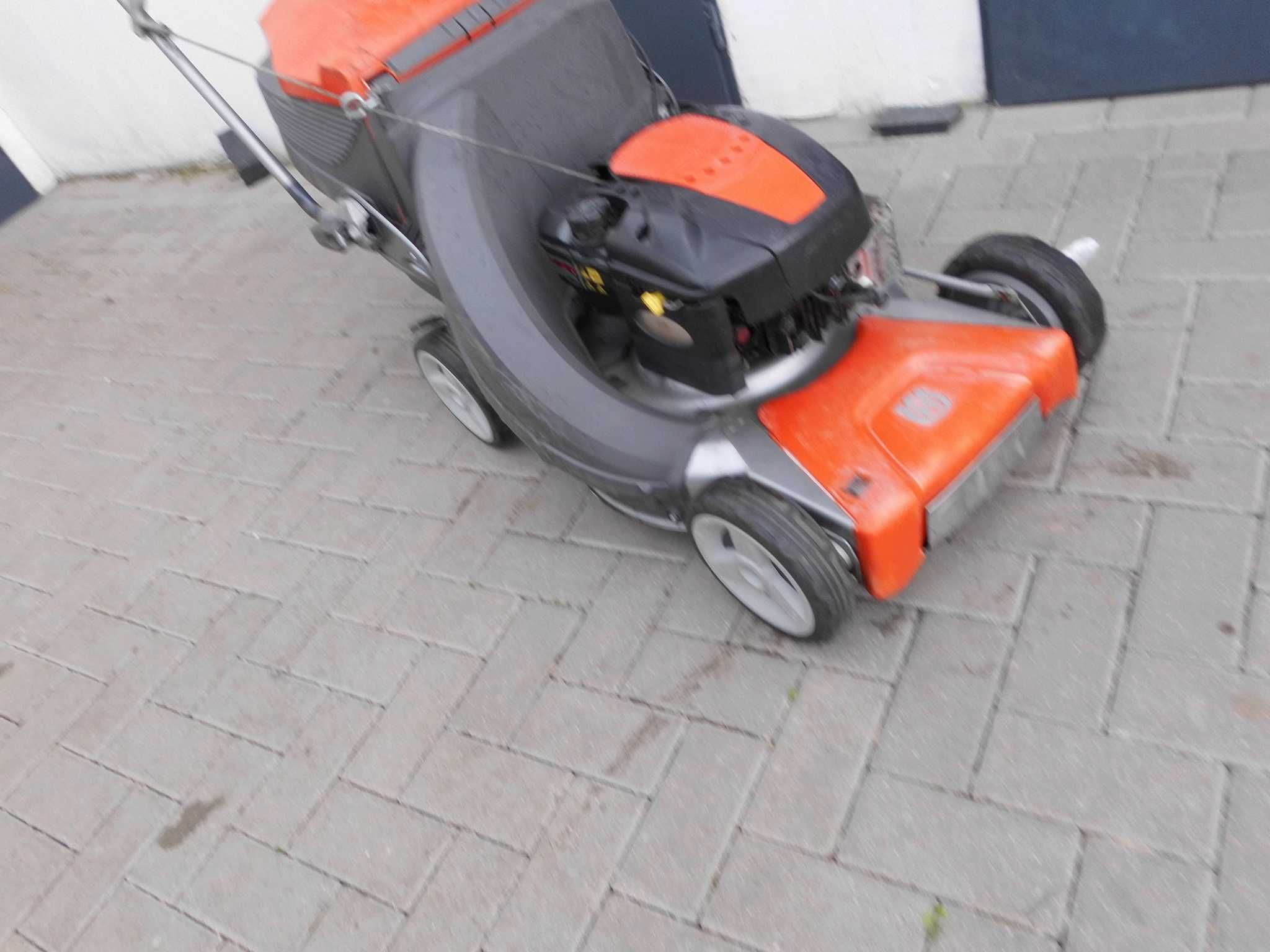 Kosiarka spalin. Husqvarna B&S 6,5 KM-napęd