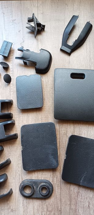 Кришка заглушка накладка заклёпка тойота авенсіс т25 пластик авенсис