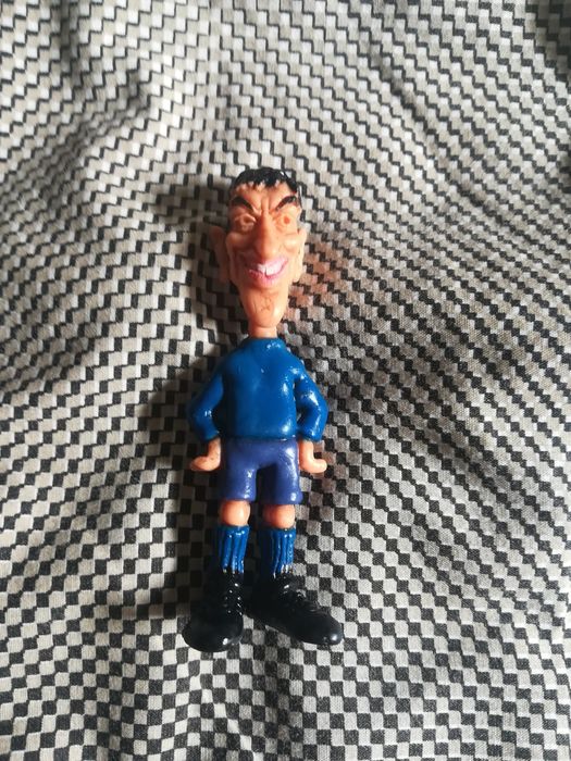 Boneco Victor Baia