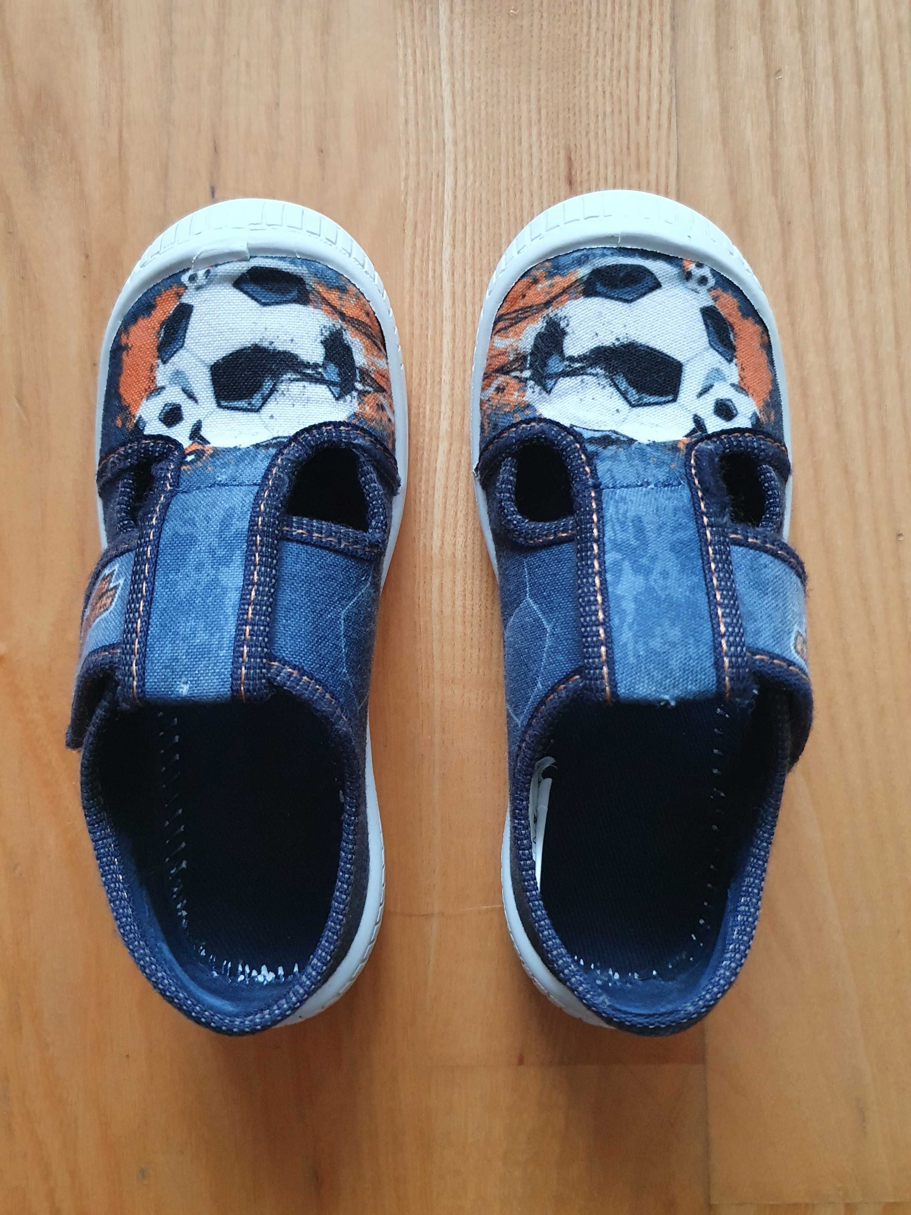 MB CCC kapcie pantofle buty dziecięce chłopięce na rzep rozm. 27