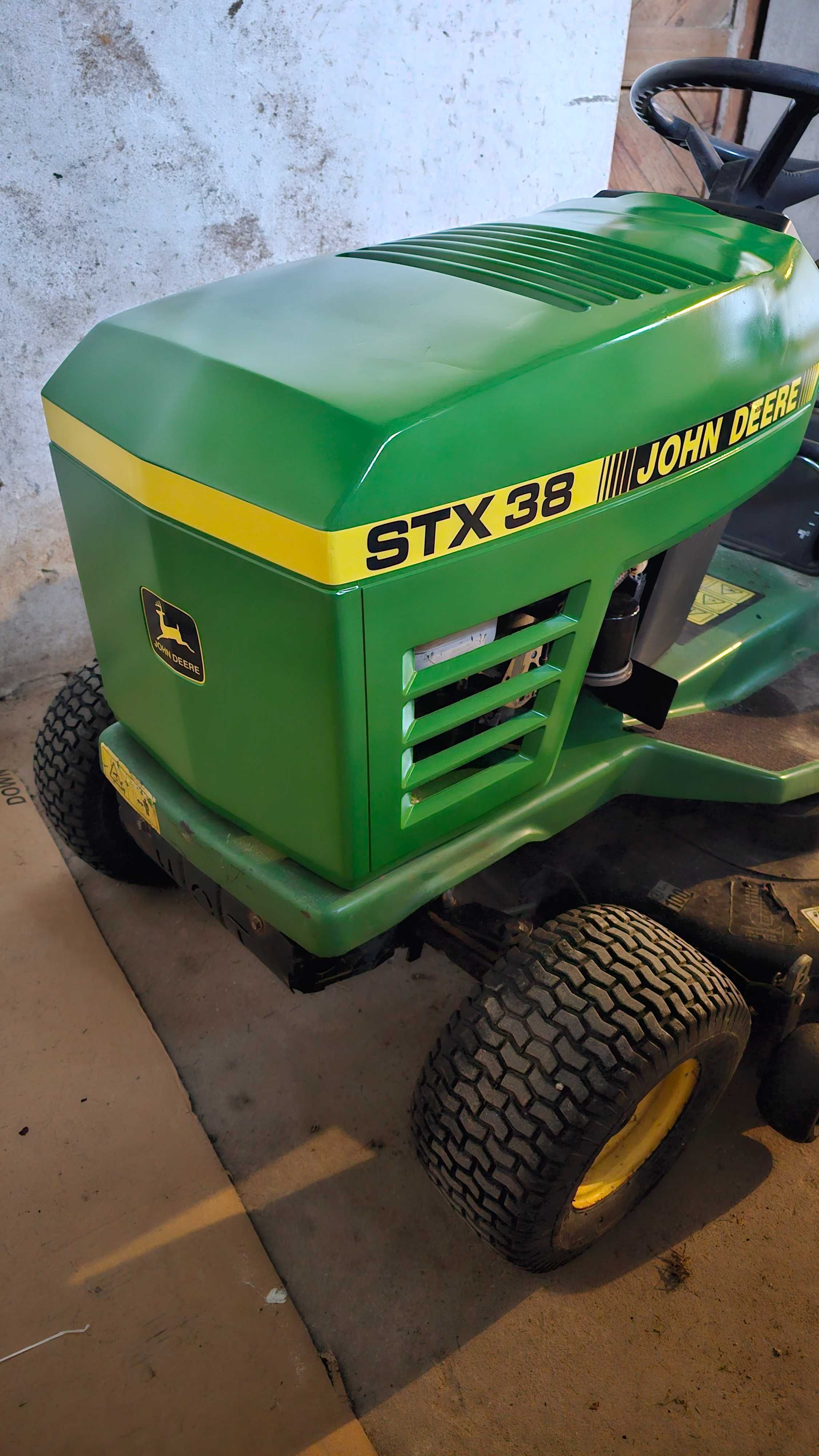 John Deere STX 38 kosiarka traktorek