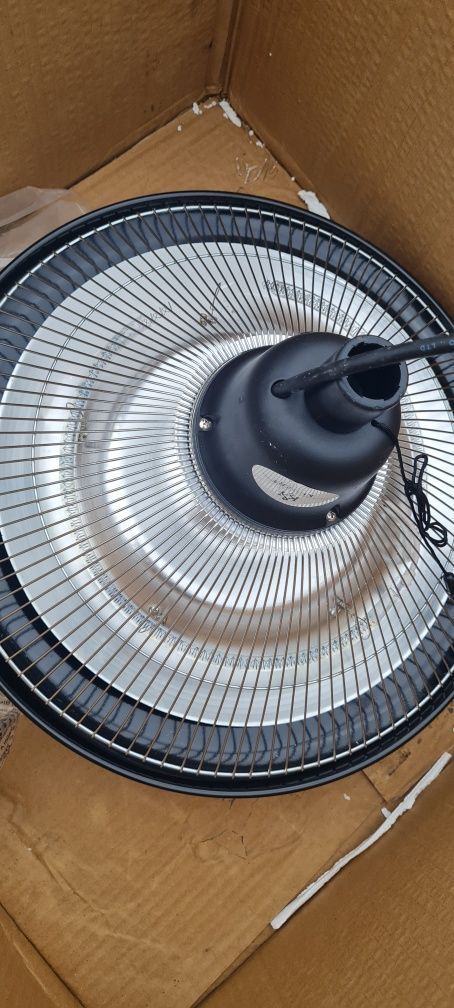 Lampa promiennik na stojaku. Kesser