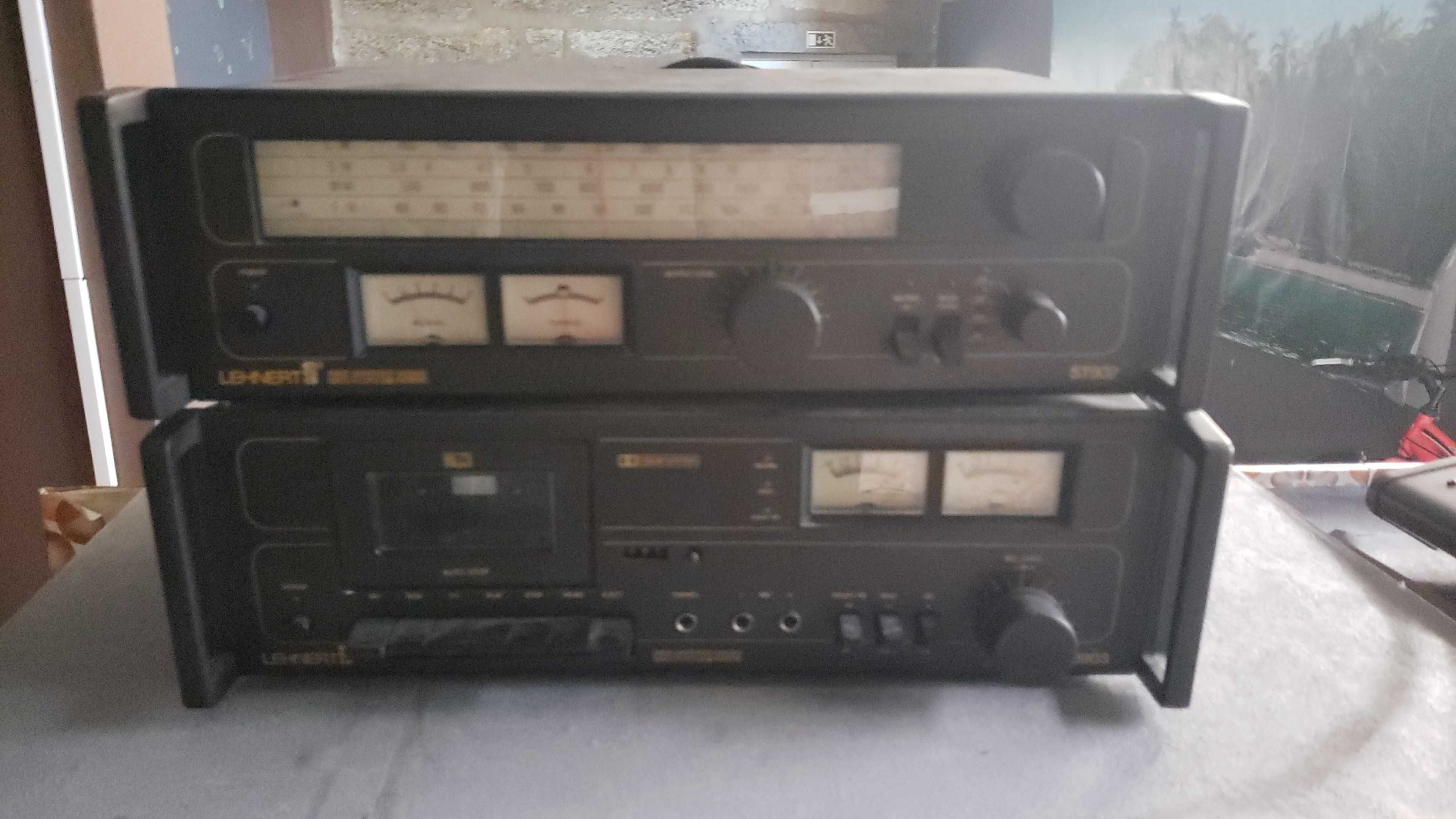Radio e deck cassetes mais gira discos e colunas