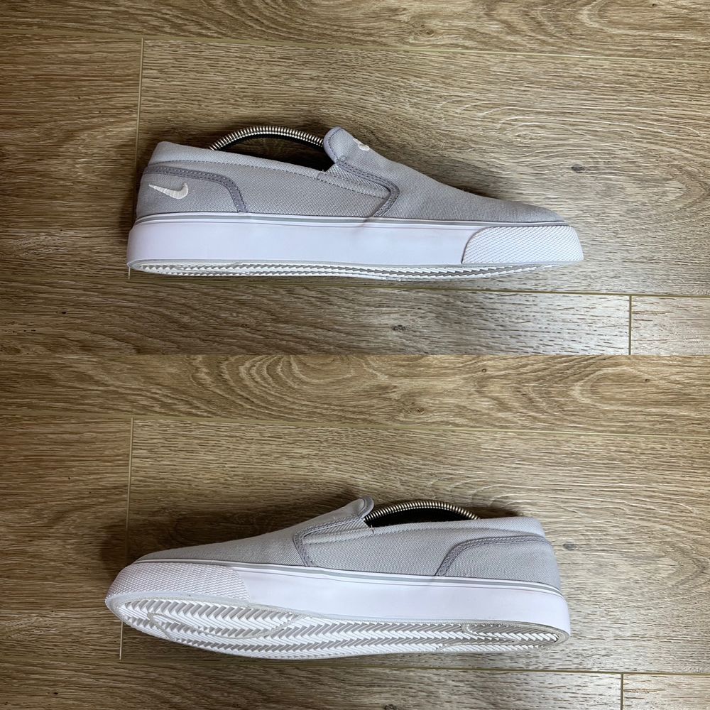 Продам БОМБЕЗНІ чоловічі кросівки Nike Toki Slip On