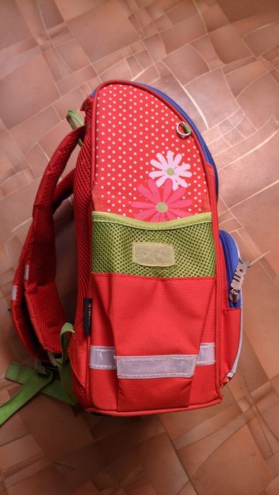 Продам школьный каркасный  рюкзак "Yes"