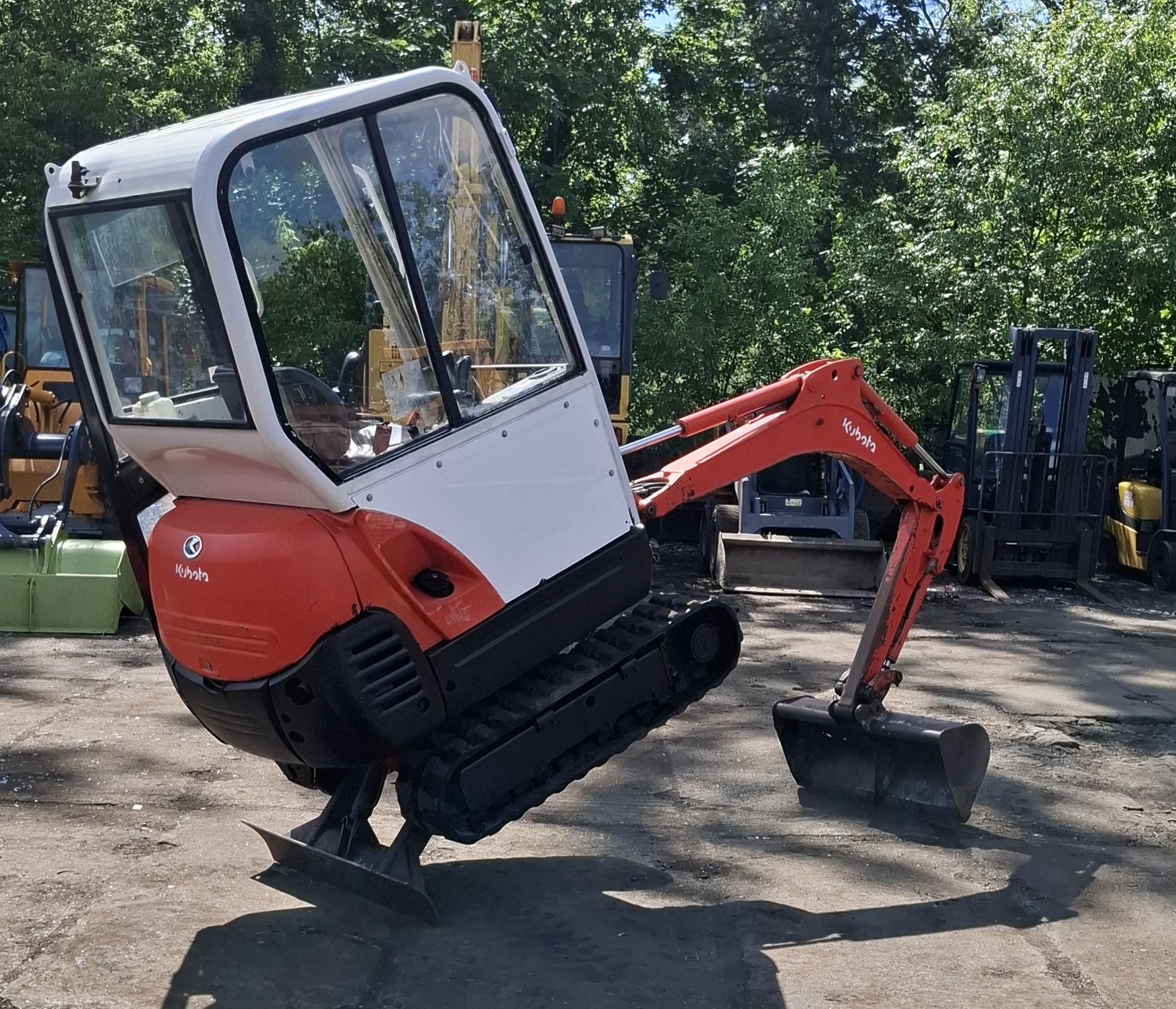Minikoparka kubota kx36-3  08r brutto   transport