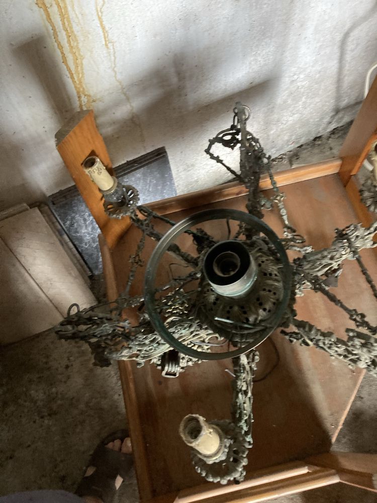 Candeeiro antigo de ferro fundido  de teto