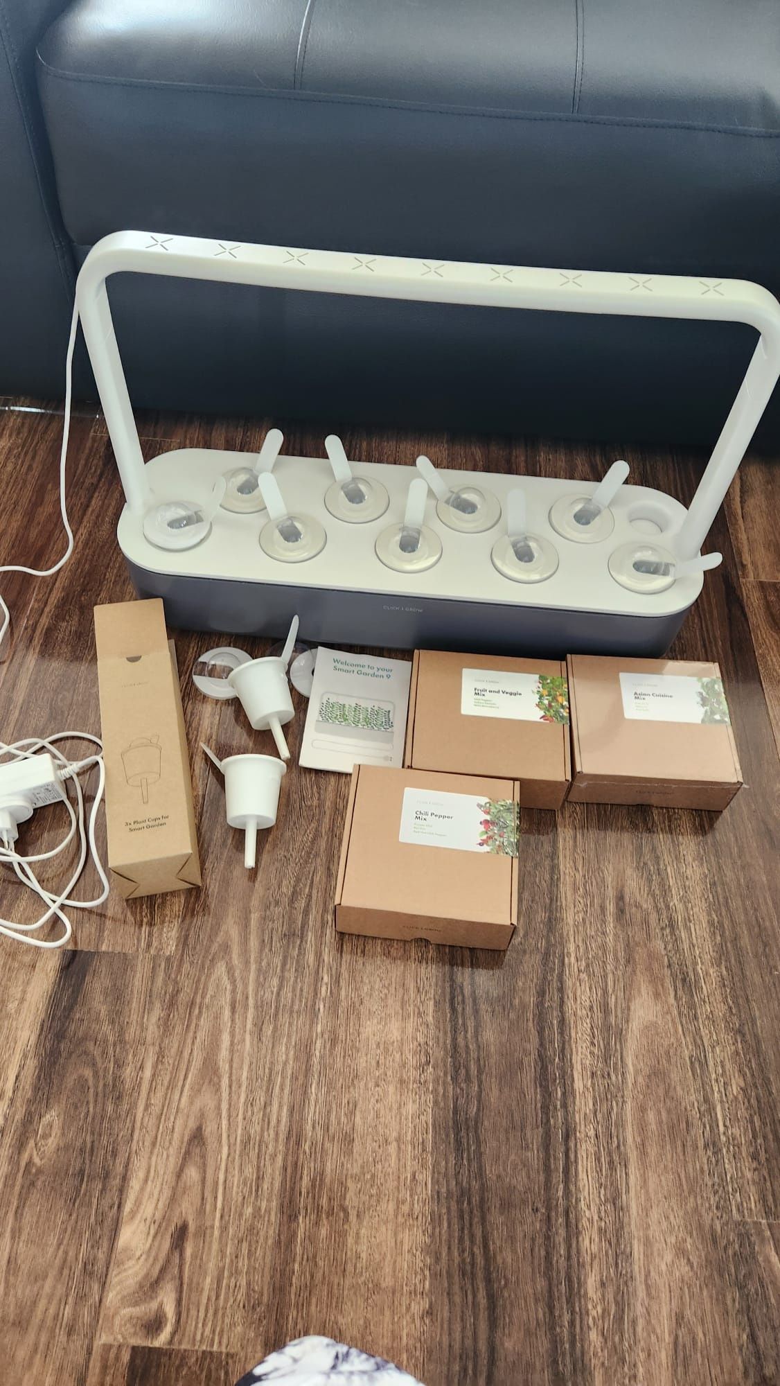 Click and Grow Smart Garden 9 inteligentnych doniczek na zioła