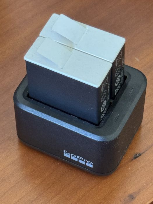 Carregador Duplo + 2 Baterias Enduro GoPro (HERO9/10/11/12)