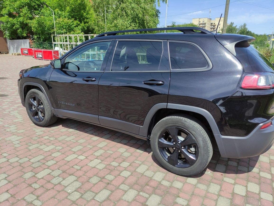 Джип Чероккі кл рест