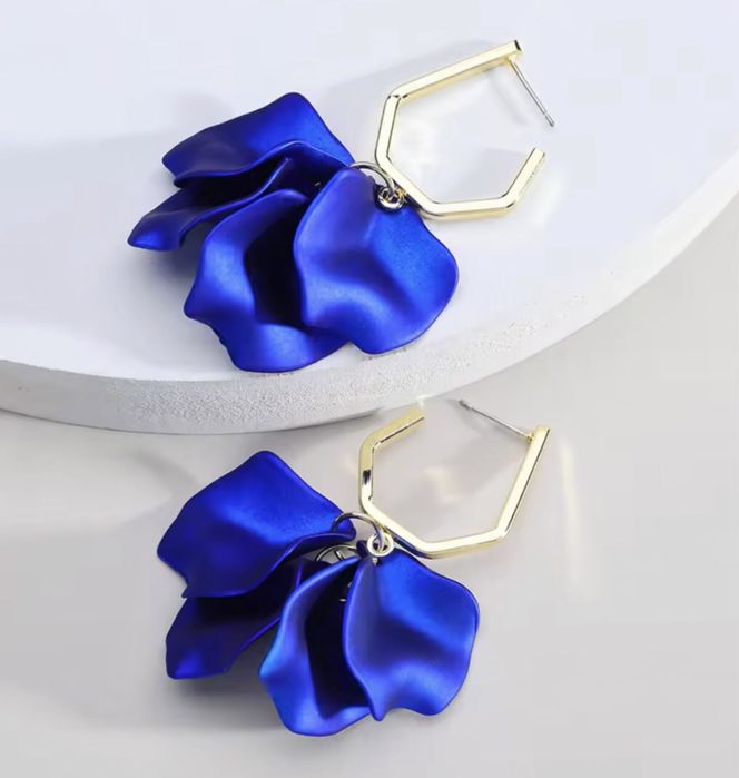Nowe kolczyki wiszące, lekkie, damskie, niebieskie płatki kwiatów