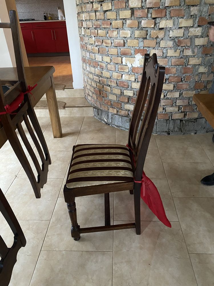 Stol debowy z krzeslami