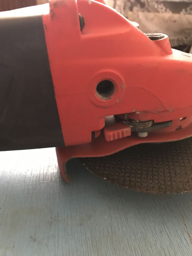 Кутова шліфувальна машина Sparky MB 2400PA,d180mm