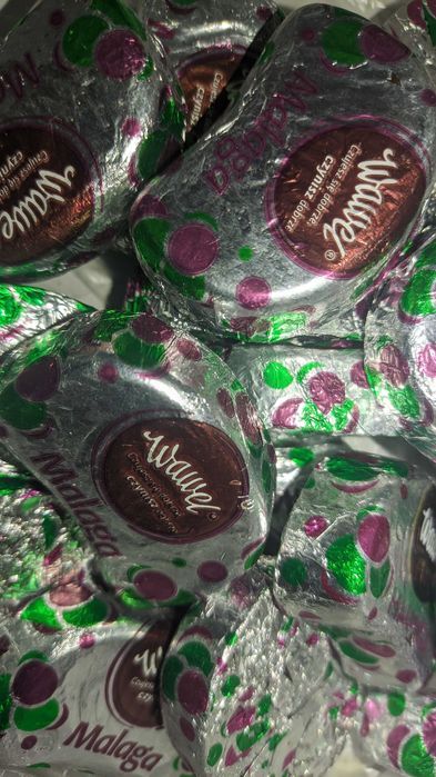 Cukierki Malaga czekoladki Wawel nadziewane pomadki praliny 1kg