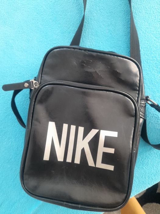 Nike torebka czarna listonoszka