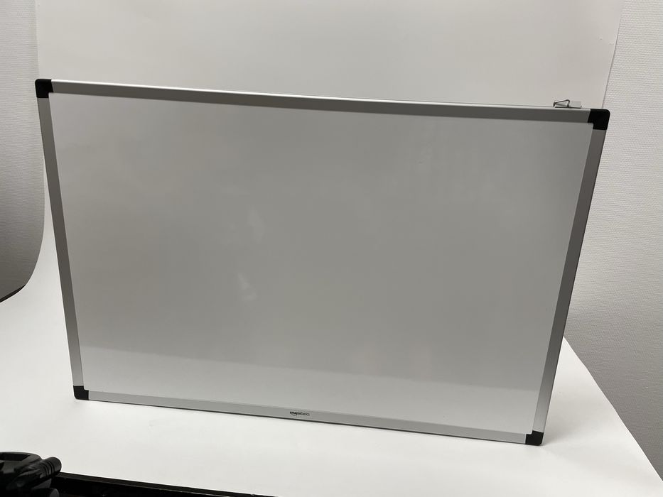 Tablica sucho scierna magnetyczna z akcesoriami 60x90